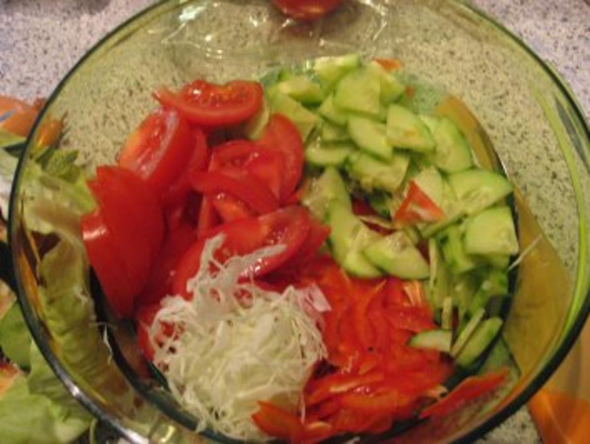 Salat vom Griechen wie ich ihn mir mache - Rezept - Bild Nr. 3