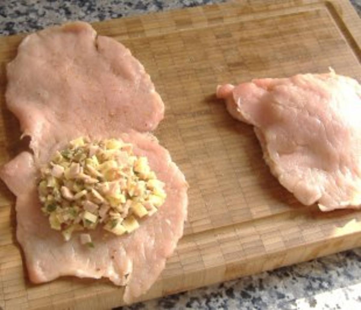 Gefülltes Kalbsschnitzel mit Buttermilchremoulade und Blattsalat - Rezept - Bild Nr. 4