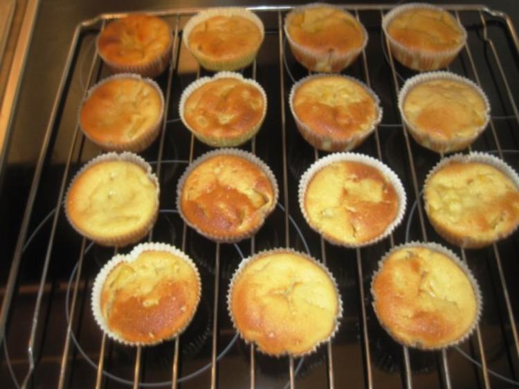 Pfirsich-Joghurt-Muffins - Rezept mit Bild - kochbar.de