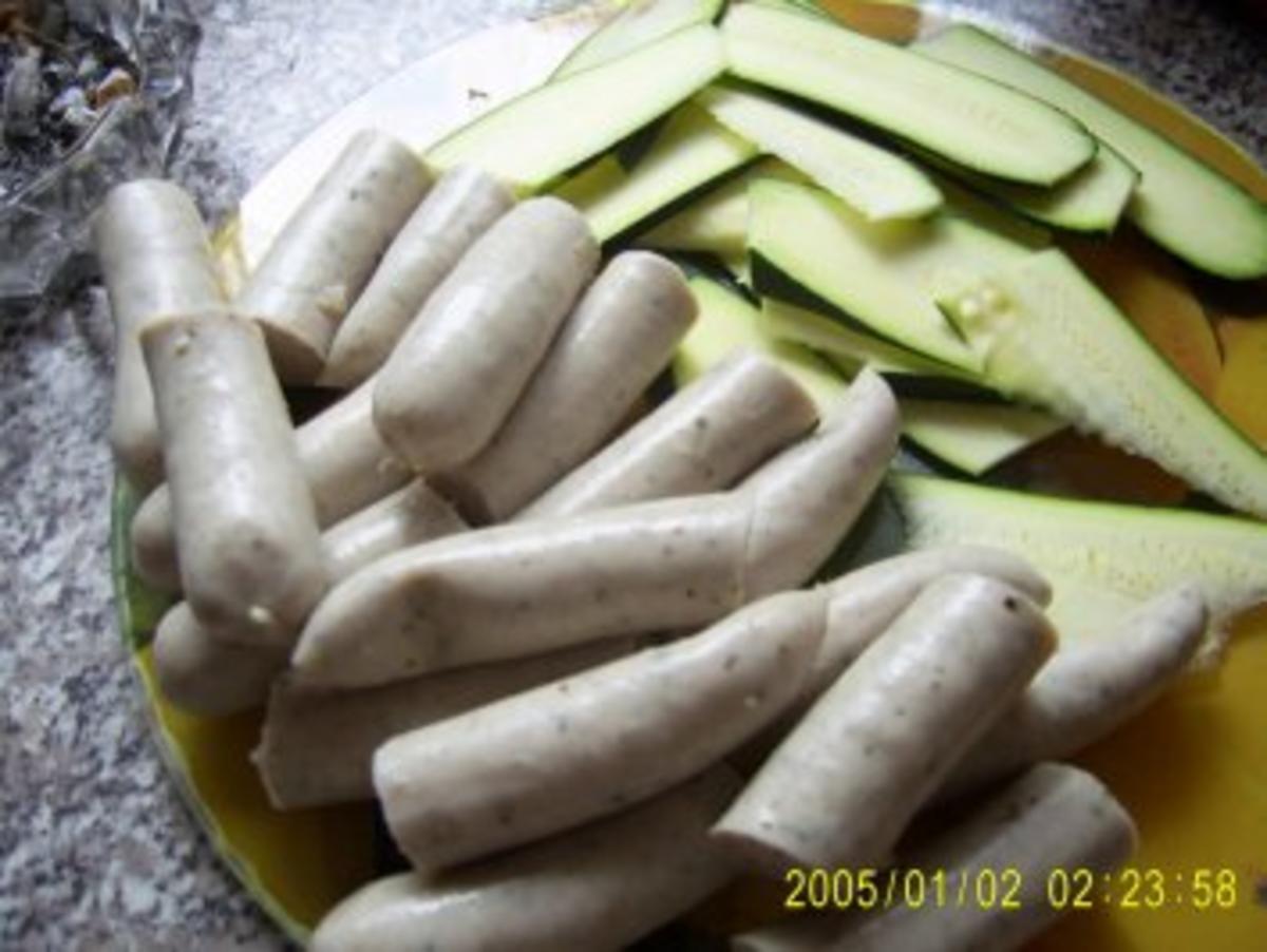 Wurst-Zucchini-Spieße - Rezept mit Bild - kochbar.de