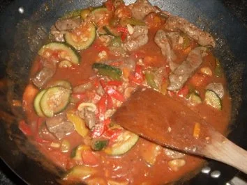 Rezept: Rinderleberragout "G I O V A N N I" Bild Nr. 6 Rinderleberragout "G I O V A N N I" - Rezept - Bild Nr. 6