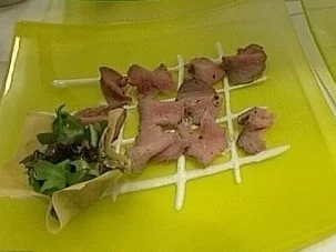 Gebeizter Kalbsrücken mit Sesam-Minz-Joghurt - Rezept