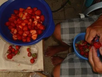 Rezept: Eingemachtes: Erdbeermarmelade Bild Nr. 2 Eingemachtes: Erdbeermarmelade - Rezept - Bild Nr. 2