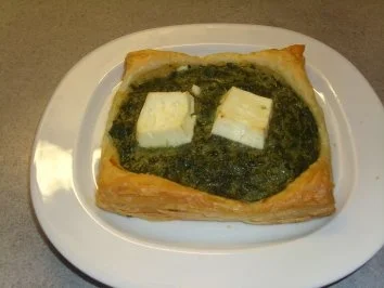 Rezept: Pikante Kuchen: Blätterteig mit Spinat Pikante Kuchen: Blätterteig mit Spinat - Rezept