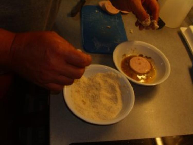 Pfannengerichte: Jagdwurst paniert mit Parmesan - Rezept - kochbar.de