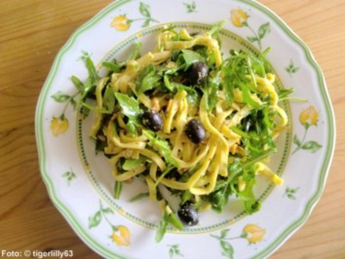 Tagliatelle mit Oliven und Rucola - Rezept - Bild Nr. 2