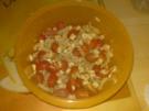 Tomate-Mozarella Salat mit Nudeln - Rezept