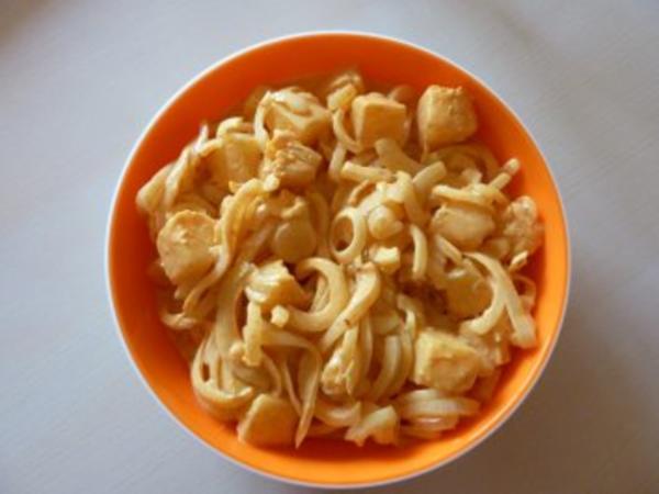 Zwiebelsalat mit Ananas - einfach - 211 kcal/100g