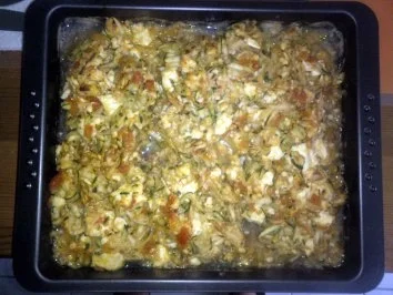 Rezept: Schnitzel unter Feta-Zucchini-Haube Schnitzel unter Feta-Zucchini-Haube - Rezept