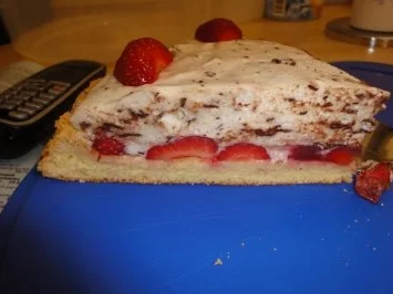 Rezept: Stracciatella-Erdbeer-Kuchen Bild Nr. 8 Stracciatella-Erdbeer-Kuchen - Rezept - Bild Nr. 8