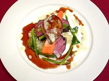 Rezept: Kalbsfilet Rossini mit Parmesanrisotto und Trüffelsoße Bild Nr. 9 Kalbsfilet Rossini mit Parmesanrisotto und Trüffelsoße - Rezept - Bild Nr. 9