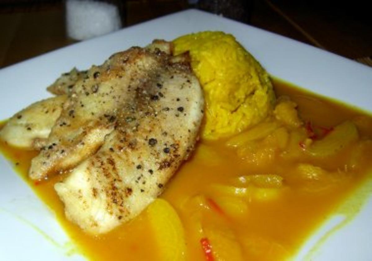 Fischfilet in Aprikosen-Curry-Soße mit Gewürzreis - Rezept