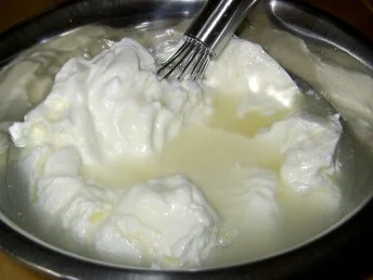 Erdbeer-Smoothie mit Rosmarin-Joghurt - Rezept - Bild Nr. 5