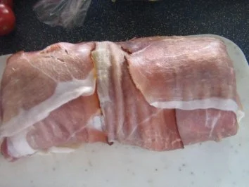 Rezept: Filetbraten im Speckmantel mit Champignon-Paprika-Gemüse Bild Nr. 4 Filetbraten im Speckmantel mit Champignon-Paprika-Gemüse - Rezept - Bild Nr. 4