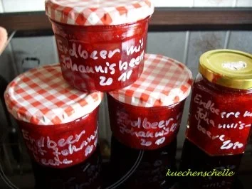 Konfitüre & Co:  Erdbeer-Rote Johannisbeere - Rezept