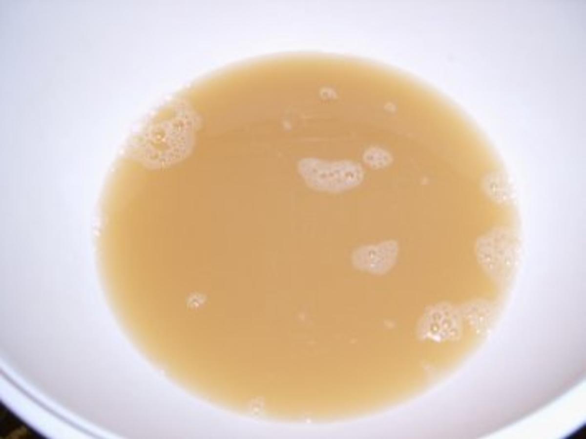 Holunderblütengelee mit Apfelsaft - einfach - 63 kcal/100g