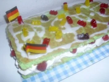 Rezept: Kicker-Kuchen Bild Nr. 2 Kicker-Kuchen - Rezept - Bild Nr. 2