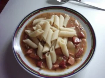 Wurstgulasch mit Thymian-Nudeln - Rezept - Bild Nr. 8