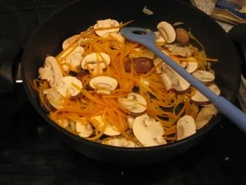 Rezept: Gemüsereste mit Medallion Bild Nr. 3 Gemüsereste mit Medallion - Rezept - Bild Nr. 3