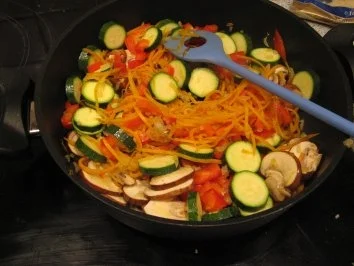 Rezept: Gemüsereste mit Medallion Bild Nr. 4 Gemüsereste mit Medallion - Rezept - Bild Nr. 4