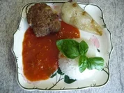 Hackfleisch - Gelbe Spitzpaprika gefüllt mit Hackfleisch anTomatensoße und Reis - Rezept