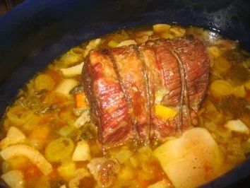 Rezept: Fleisch: Gefüllte, gerollte Rinderbrust... Bild Nr. 2 Fleisch: Gefüllte, gerollte Rinderbrust... - Rezept - Bild Nr. 2