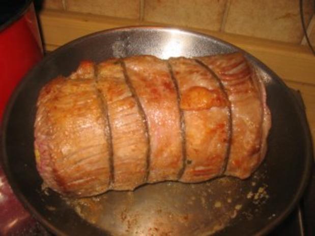 Gefüllte, gerollte Rinderbrust