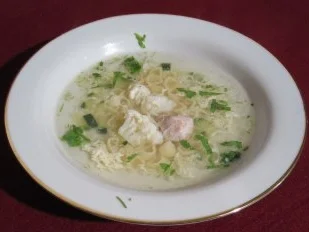 Rezept: Hühnerbouillon mit Koriander Hühnerbouillon mit Koriander - Rezept