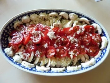 Rezept: Champignon-Salat mit Tomaten Bild Nr. 4 Champignon-Salat mit Tomaten - Rezept - Bild Nr. 4