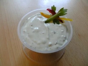 Gynie,s Knoblauch Datteln Dressing - Rezept