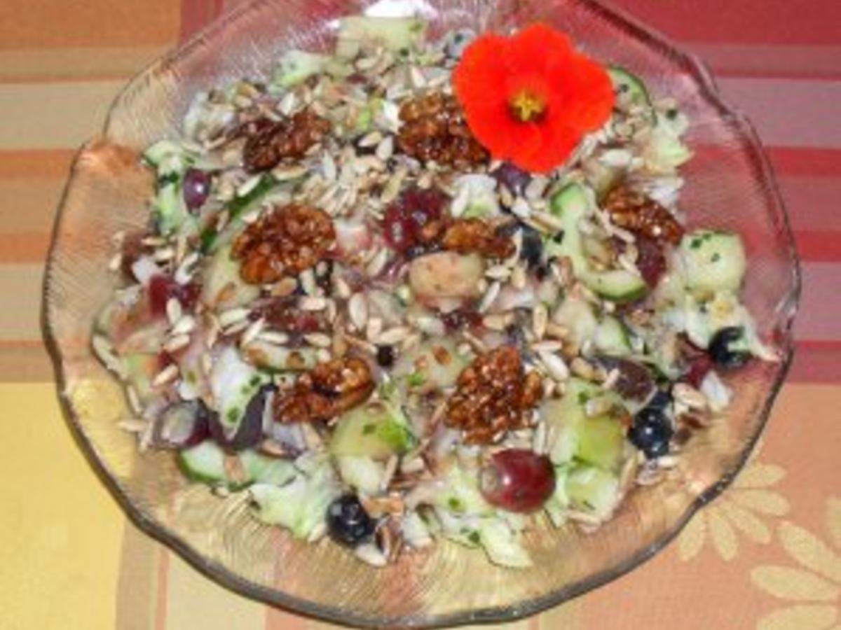 Melonensalat mit Himbeerdressing - schnell &amp; einfach - 176 kcal/100g