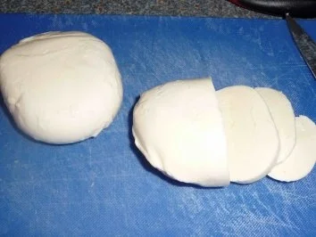 Mozzarella-Tomaten-Salat - Rezept - Bild Nr. 3