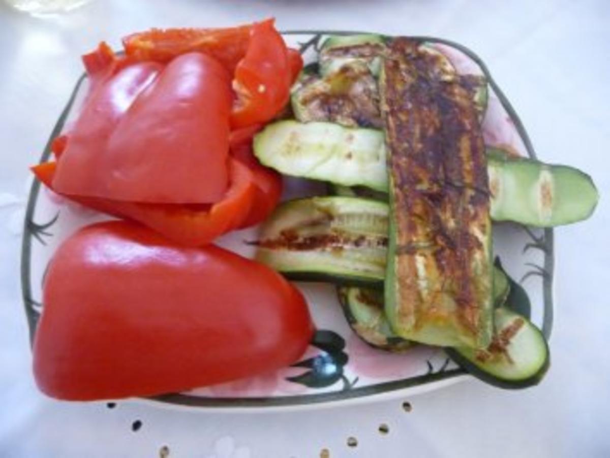 Fisch : Geräucherte Forelle mit Kartoffelsalat und Grillzucchini - Rezept - Bild Nr. 7