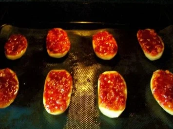 Rezept: Zwischensnack: Tomatige Ofen-Kartoffeln Bild Nr. 3 Zwischensnack: Tomatige Ofen-Kartoffeln - Rezept - Bild Nr. 3