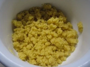 Beschwipster Pflaumen-Pudding-Streusel - Rezept - Bild Nr. 4