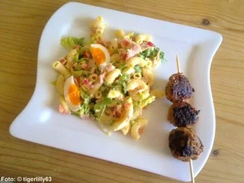 Rezept: Nudel-Curry-Salat mit Hackbällchen Bild Nr. 2 Nudel-Curry-Salat mit Hackbällchen - Rezept - Bild Nr. 2