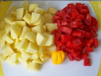 Rezept: Kochen: Feuriger Gulasch-Topf Kochen: Feuriger Gulasch-Topf - Rezept