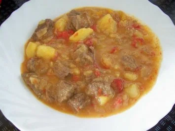 Rezept: Kochen: Feuriger Gulasch-Topf Bild Nr. 4 Kochen: Feuriger Gulasch-Topf - Rezept - Bild Nr. 4