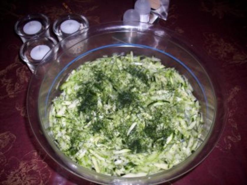 Teufelchens Gurken Zucchini Salat - einfach - von Kuechenteufelchen