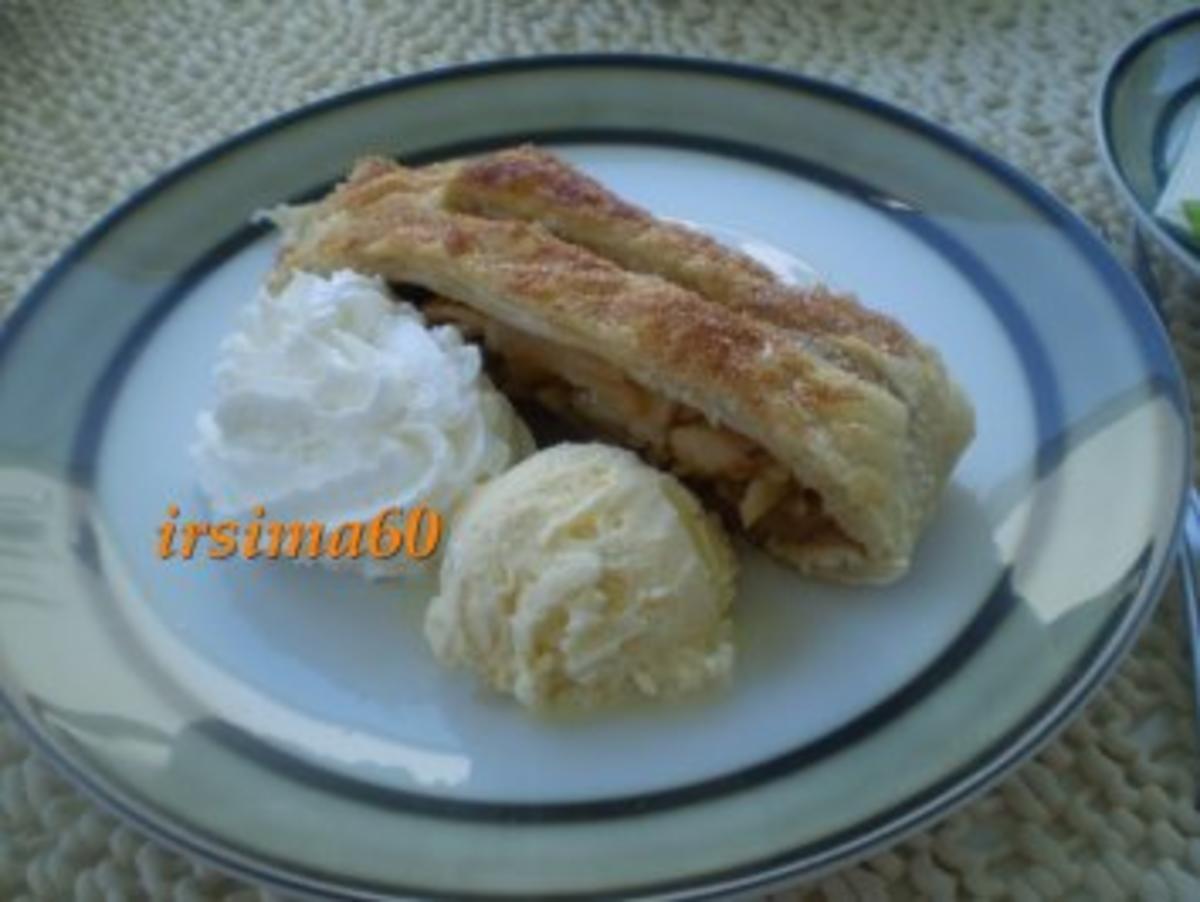 Bilder für Apfelstrudel Blätterteig mit einer leckeren Füllung - Rezept