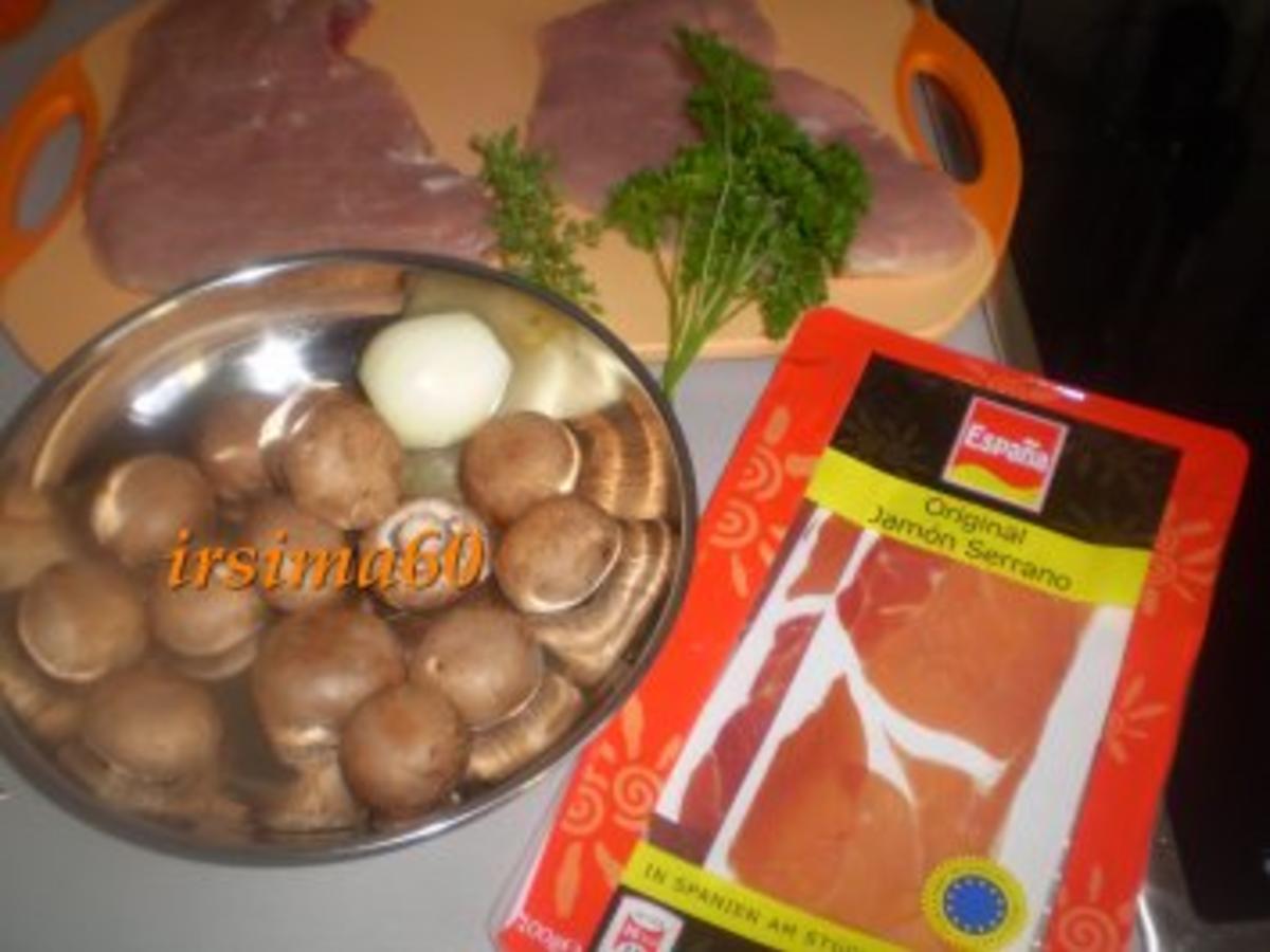 Schweinerouladen mit feiner Pilzfüllung - einfach - 84 kcal/100g