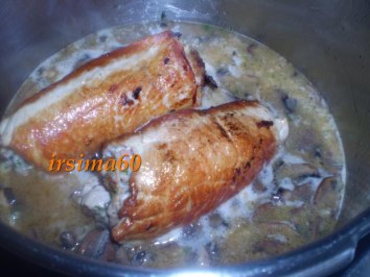 Schweinerouladen mit feiner Pilzfüllung - einfach - 84 kcal/100g