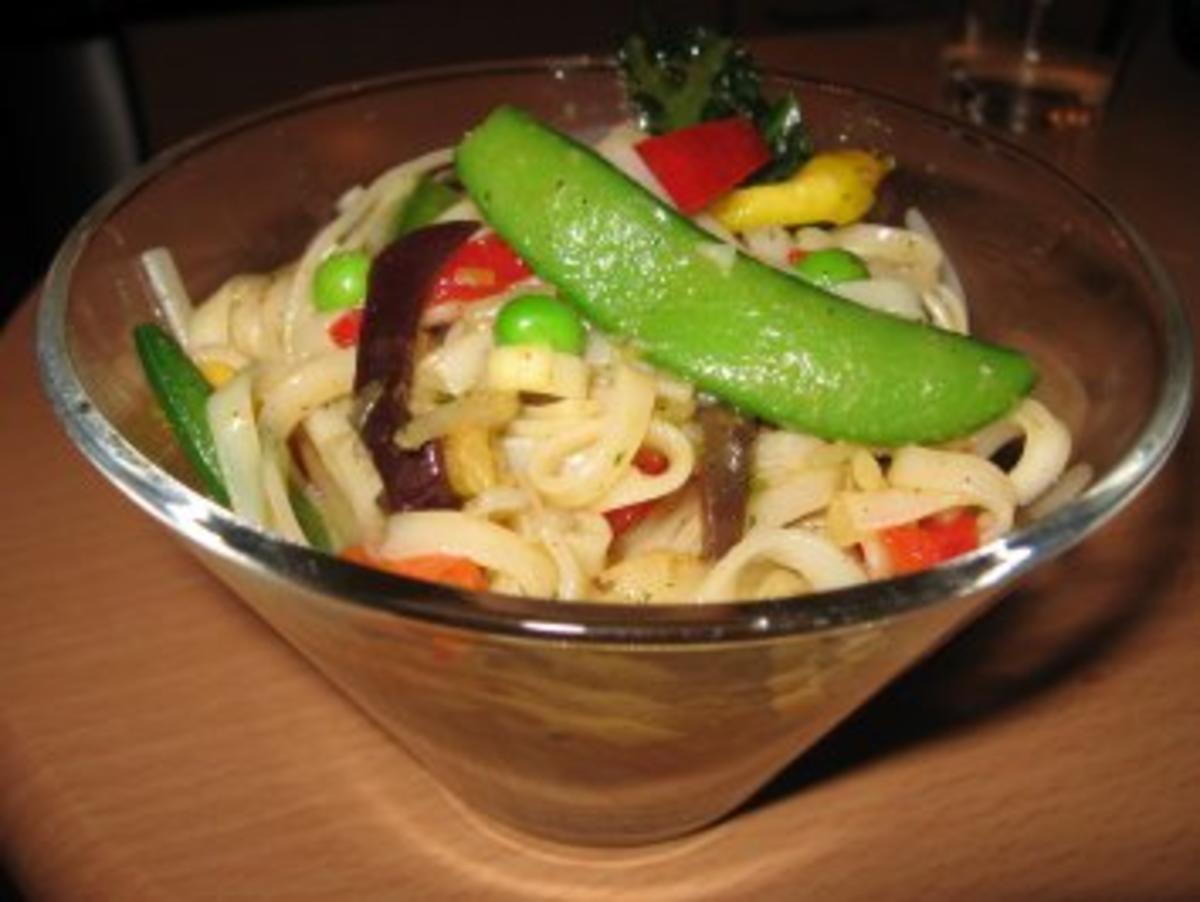 Chinesischer-Reis-Bandnudel-Salat - Rezept - Bild Nr. 2