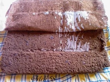 Backen: Joghurt-Erdbeer- Rolle - Rezept - Bild Nr. 3