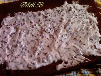 Backen: Joghurt-Erdbeer- Rolle - Rezept - Bild Nr. 6