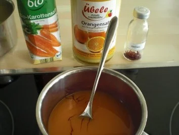 Jakobsmuscheln-Safran-Crumble mit Karotten-Confit und Orangenblüten-Laksa - Rezept - Bild Nr. 12