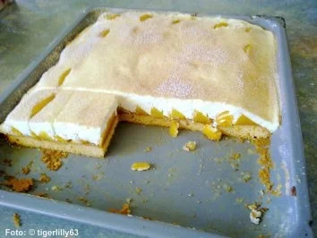 Rezept: Pfirsich-Blechkuchen Bild Nr. 2 Pfirsich-Blechkuchen - Rezept - Bild Nr. 2