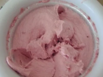 Joghurt-Kirsch -Eis - Rezept