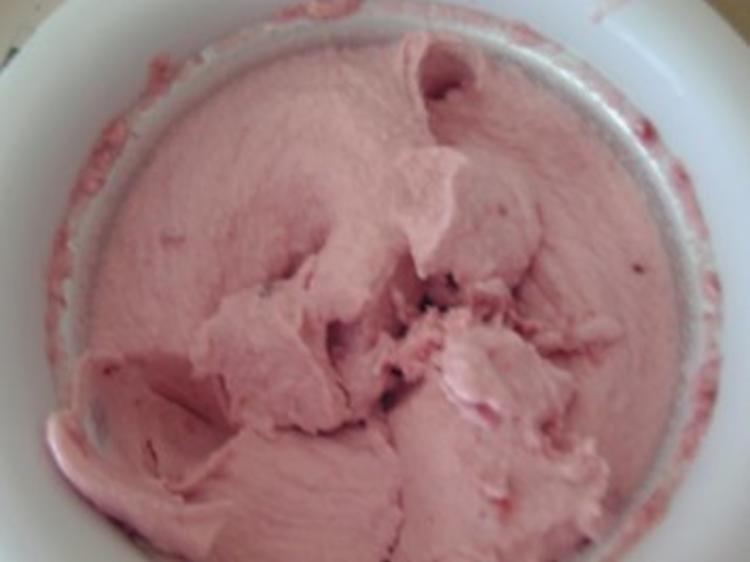 Joghurt-Kirsch -Eis - Rezept mit Bild - kochbar.de