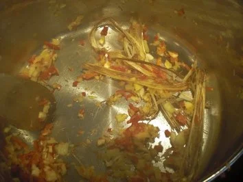 Flusskrebs-Maultaschen in der Zitronengrassuppe - Rezept - Bild Nr. 3